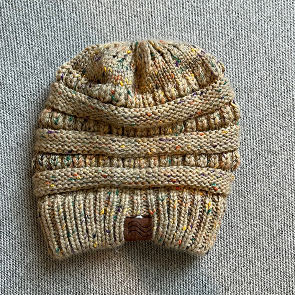 Women’s Winter Ponytail Beanie Hat - K15